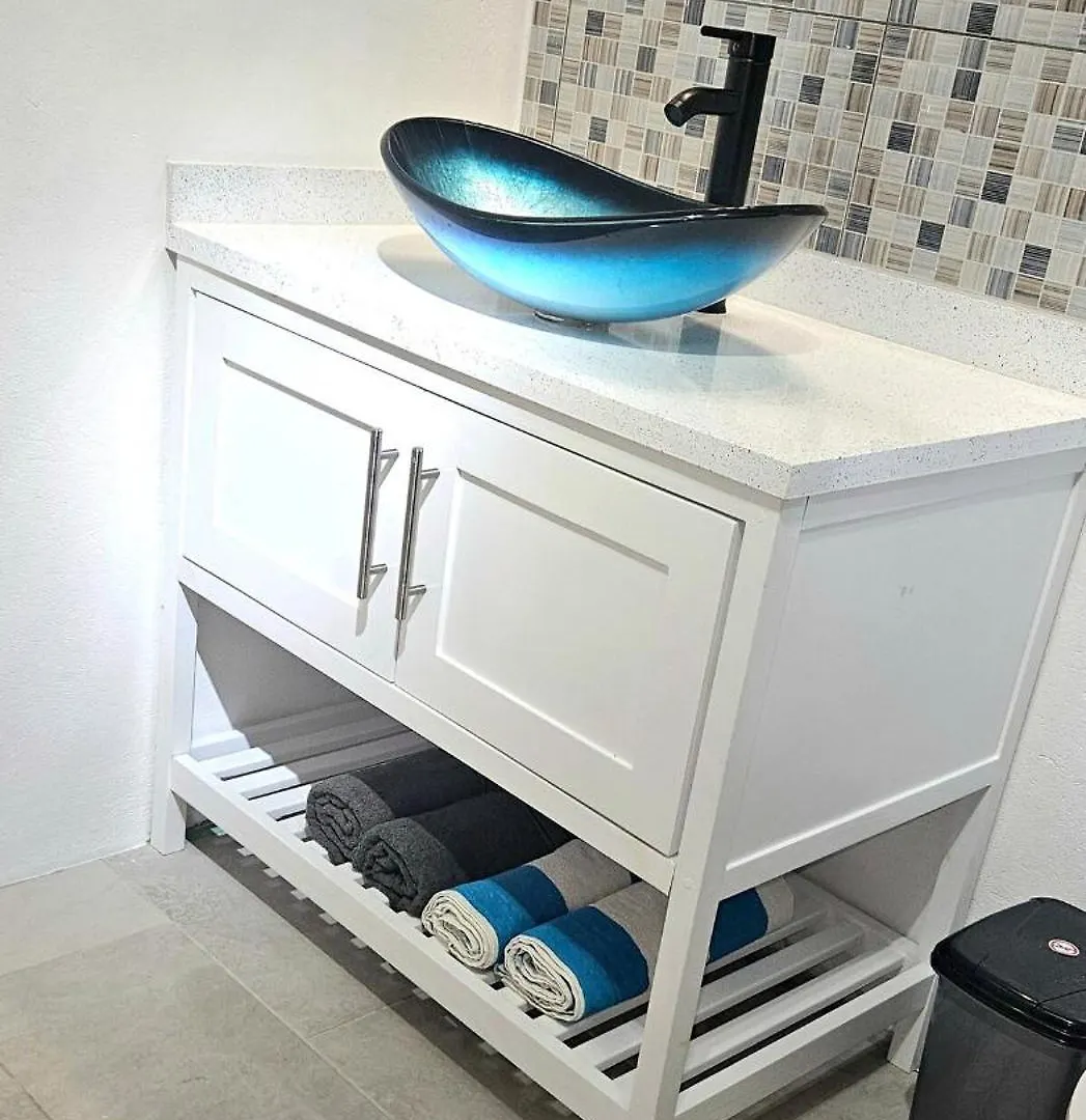 Agape Suites-Room 1- Ground Floor سوفريير 0*,